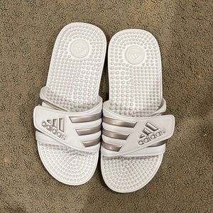 - Addidas Slides - Women Size 8